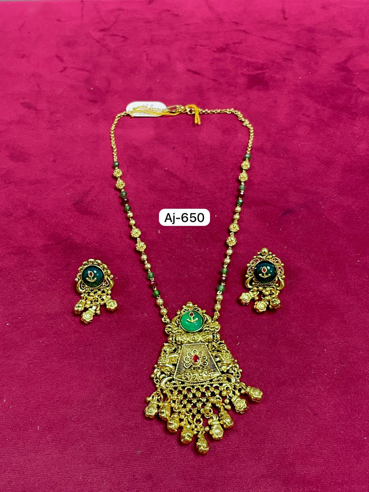 Chaula Shah-Jewellery